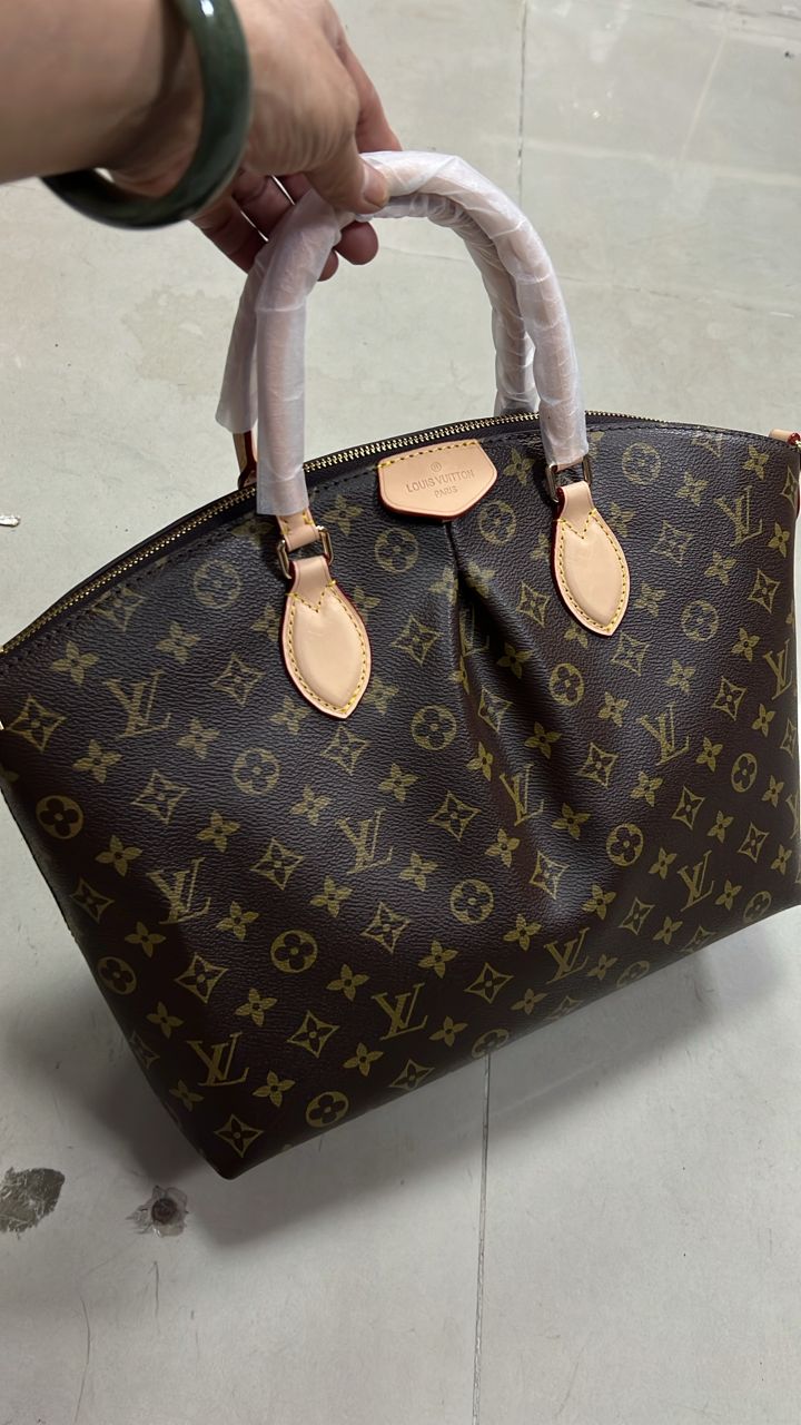 Beautiful LV bag for work